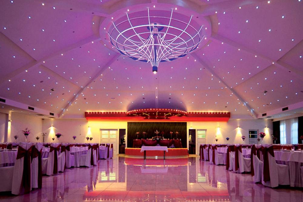 Doček Nove godine u sali Nera