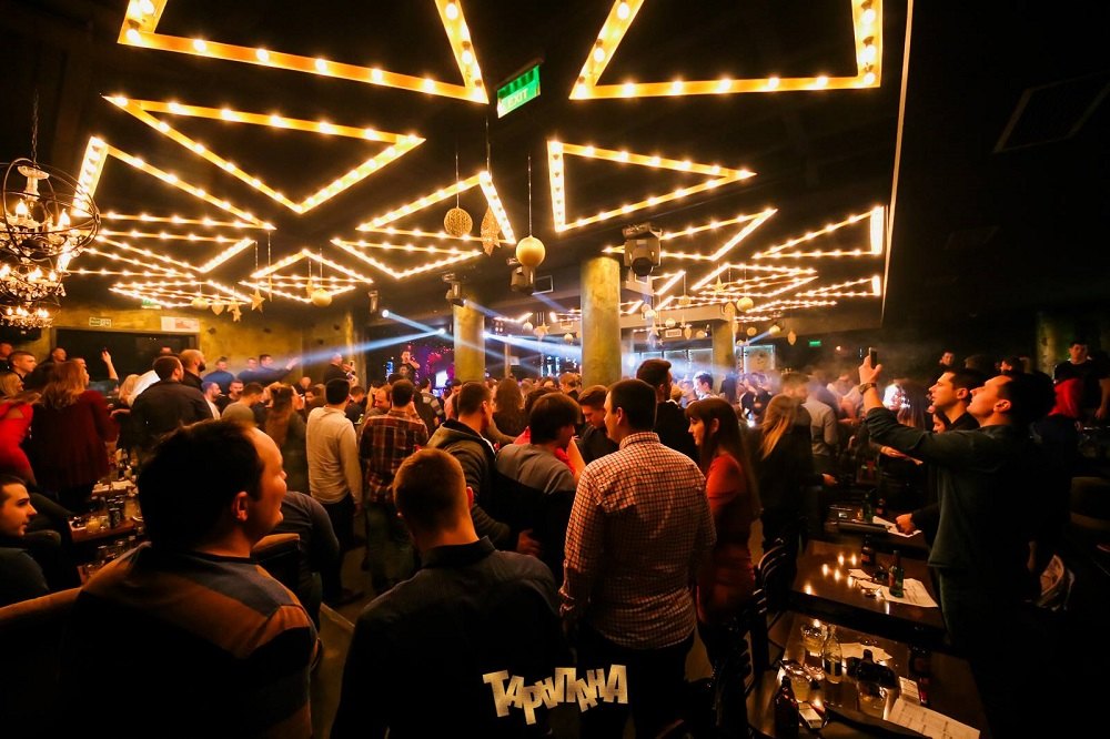 Kafanski doček Nove godine u centru Beograda - Spremni za Tarapanu?