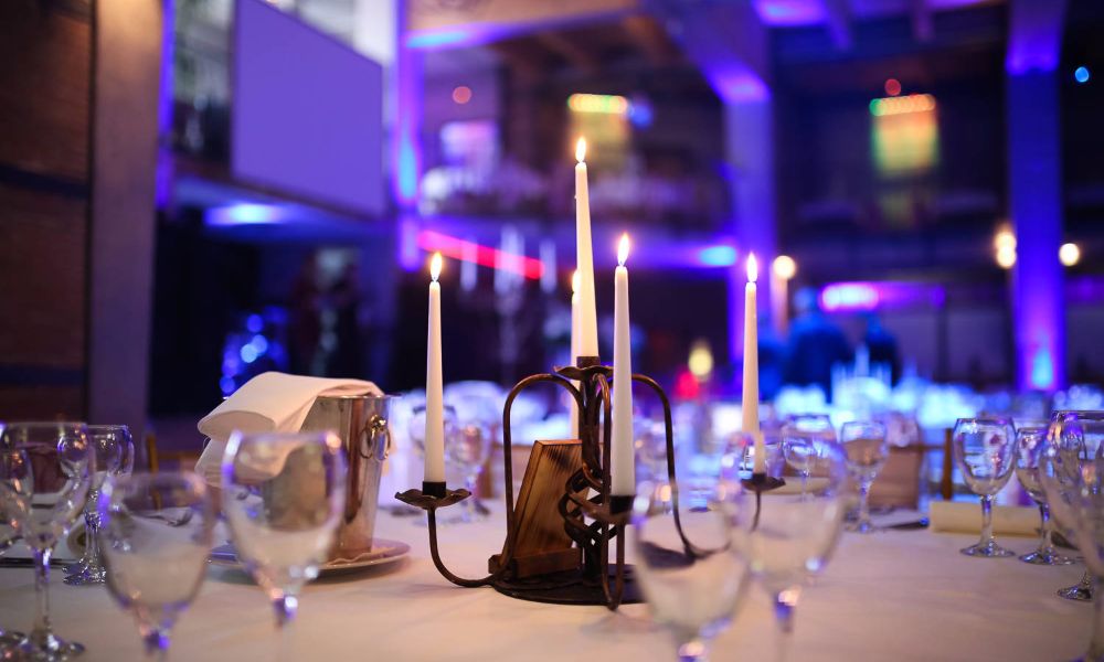 Katarina Sotirović sa bendom za doček Nove godine u restoranu Lobby