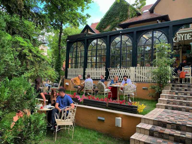 Vrhunska usluga u restoranu Hyde park