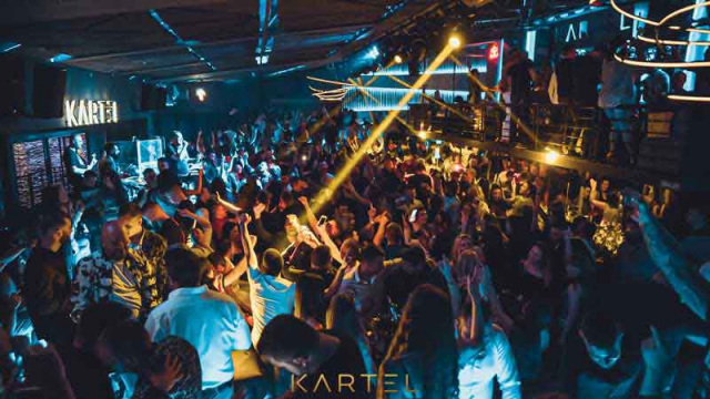 Splav Kartel za nezaboravne večeri