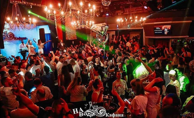 Dugo iščekivana sezona na splavu Na vodi kafana