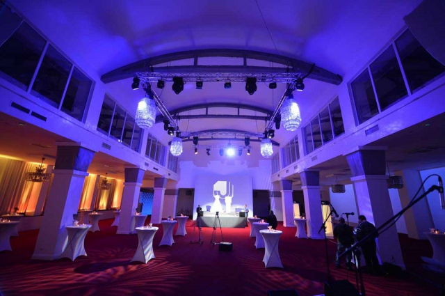 Hotel Jugoslavija, Doček Nove godine pod svetlima Swarovski lustera 