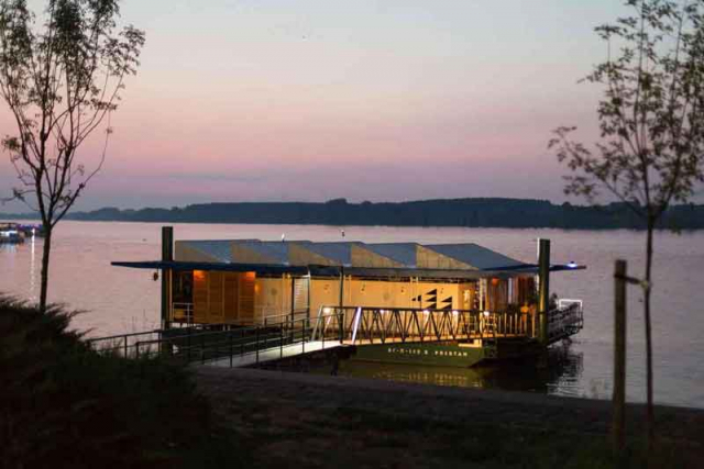 Splav Pristan za pravi letnji doživljaj na reci