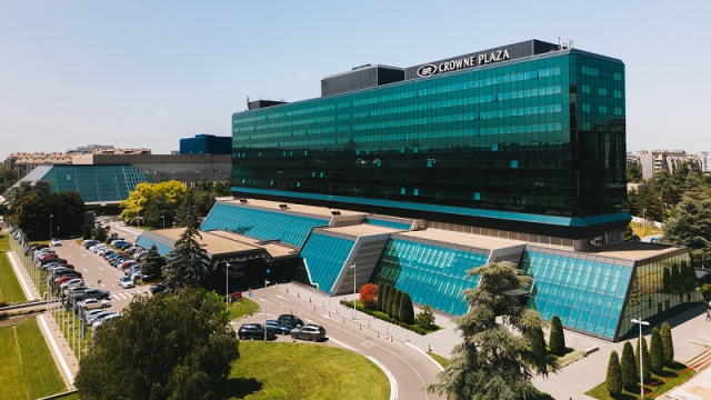 Doček Nove godine 2025 - Hotel Crowne Plaza