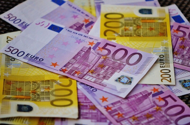 Koliko će koštati najjeftiniji, a koliko luksuzni provod kada dođe vreme da se slavi Nova godina 2027 u Beogradu? 