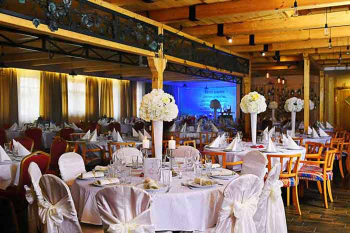 Novogodisnja noc u restoranu