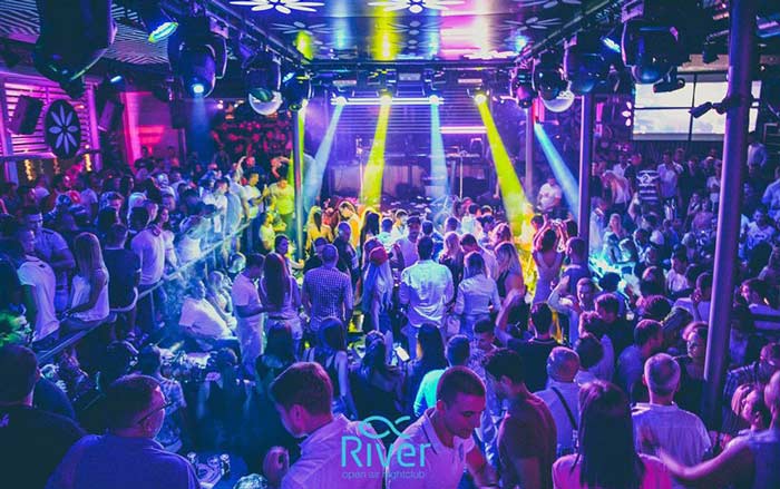 Vrela letnja sezona 2021 na splavu River