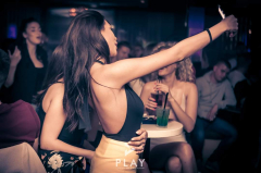 caffe play docek nove godine