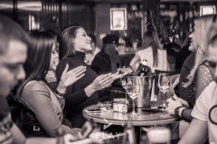 caffe play docek nove godine
