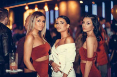 klub up n down docek nove godine