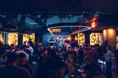 klub up n down docek nove godine